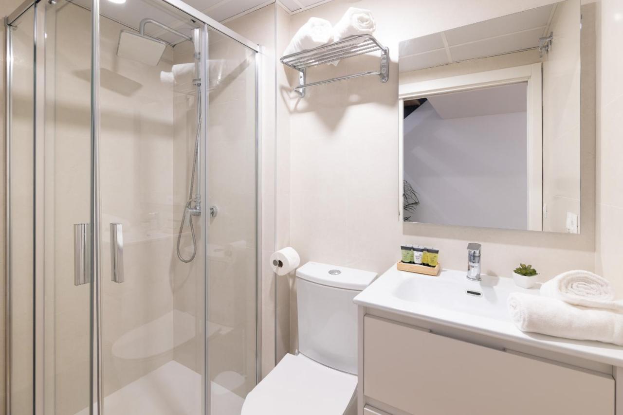 Dormforyou Alameda 12 Apartment Valencia Bagian luar foto