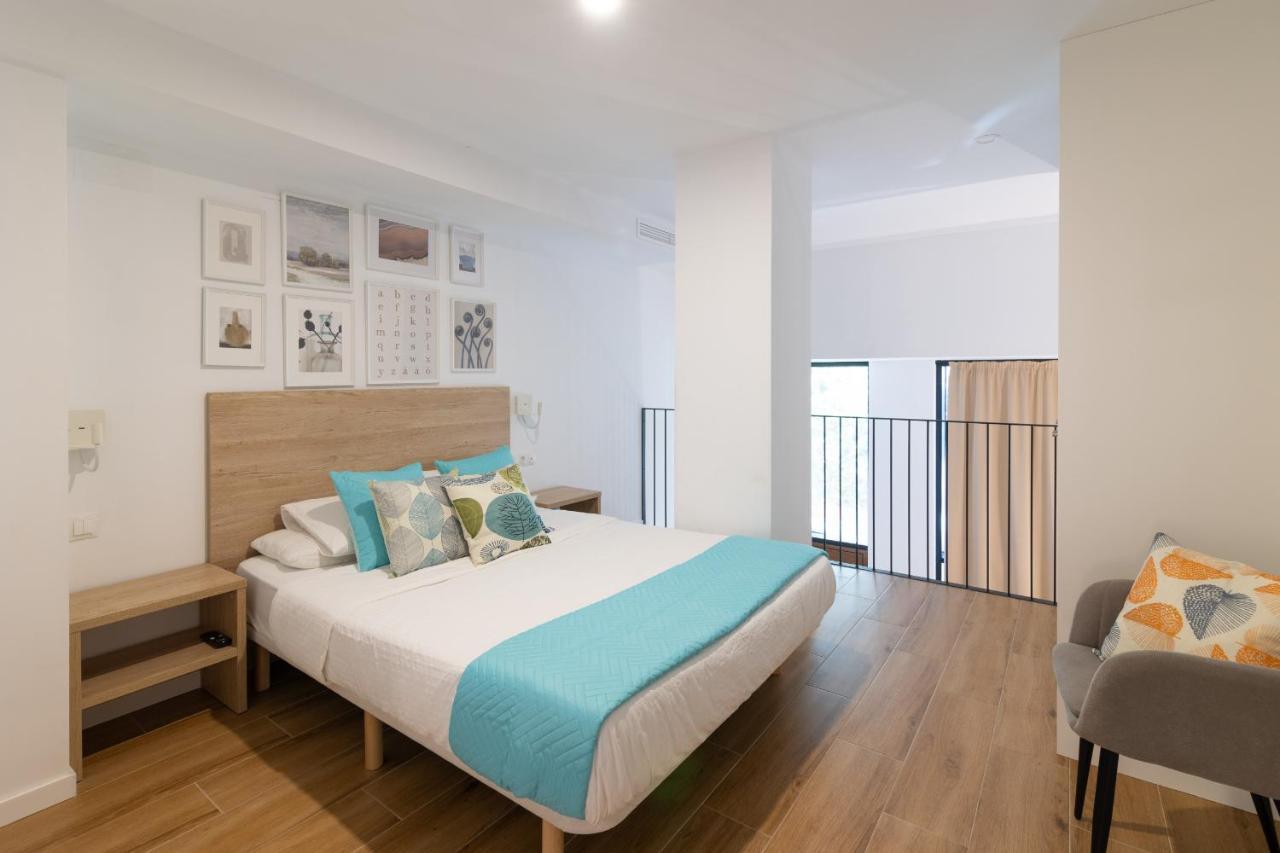 Dormforyou Alameda 12 Apartment Valencia Bagian luar foto